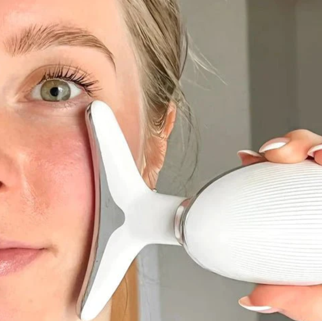 Transforma tu Piel con el MASAJEADOR LED ANTIEDAD FACIAL & CUELLO 🌸🔴 ¡Envío Gratis! 🚚